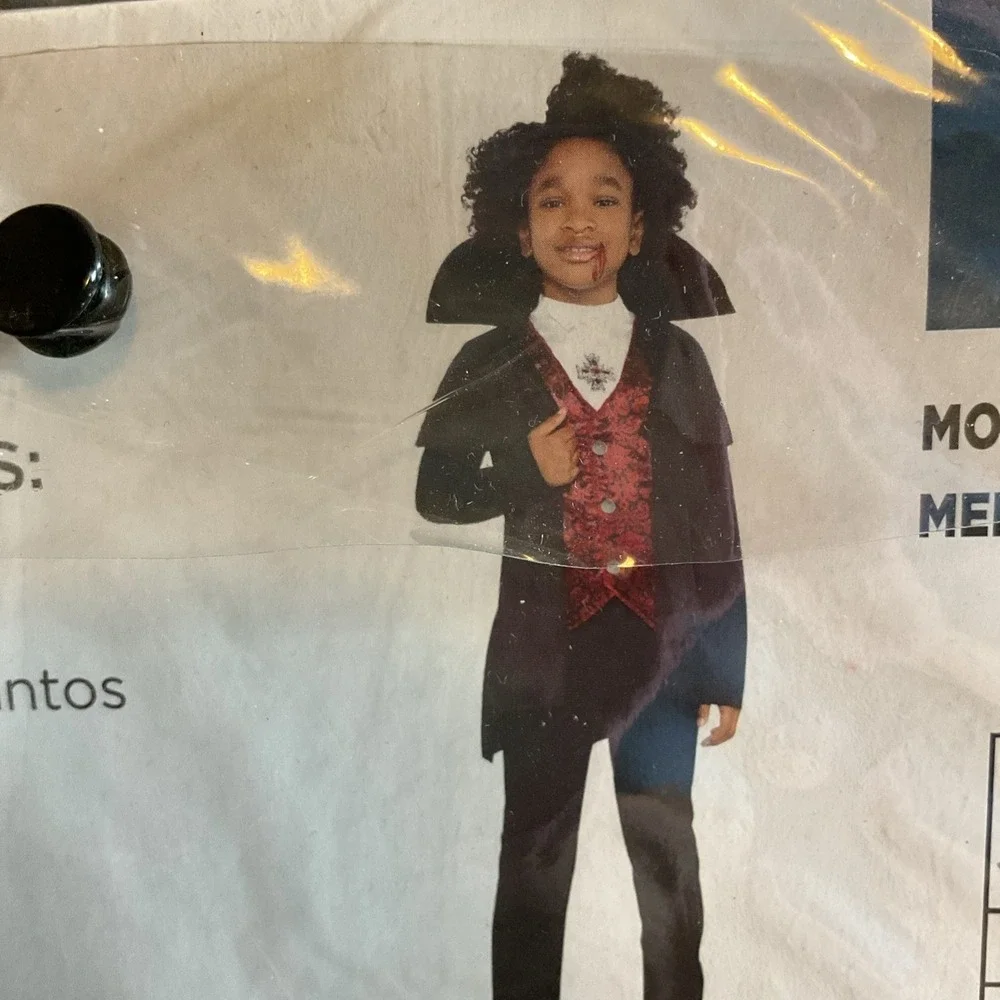 New Dark Count Child Halloween Costume Size Medium 8 - 10‎ Dracula Vampire